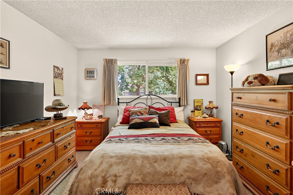 3276 E Olive Ave, Merced, CA 95340