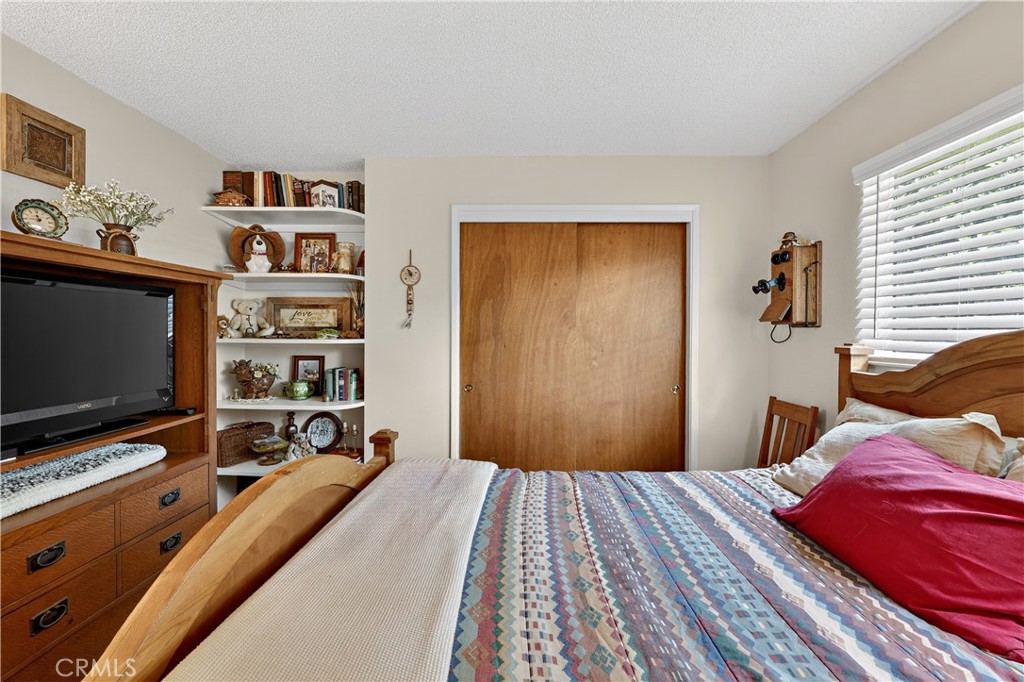 3276 E Olive Ave, Merced, CA 95340