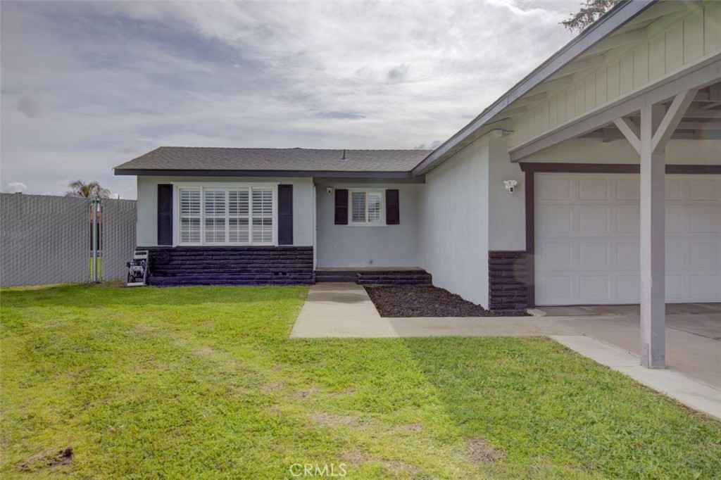 9906 Jennifer Ct, Delhi, CA 95315