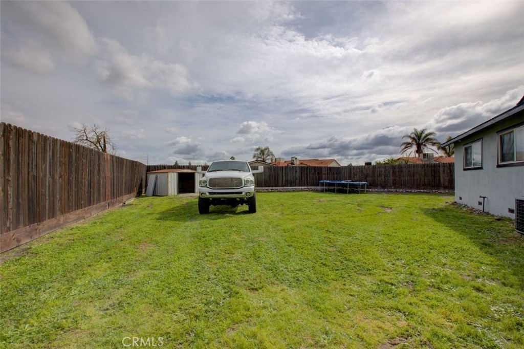 9906 Jennifer Ct, Delhi, CA 95315