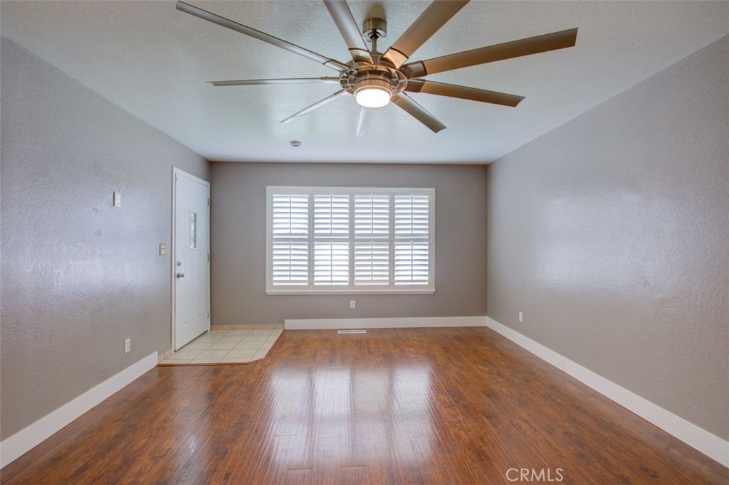 9906 Jennifer Ct, Delhi, CA 95315