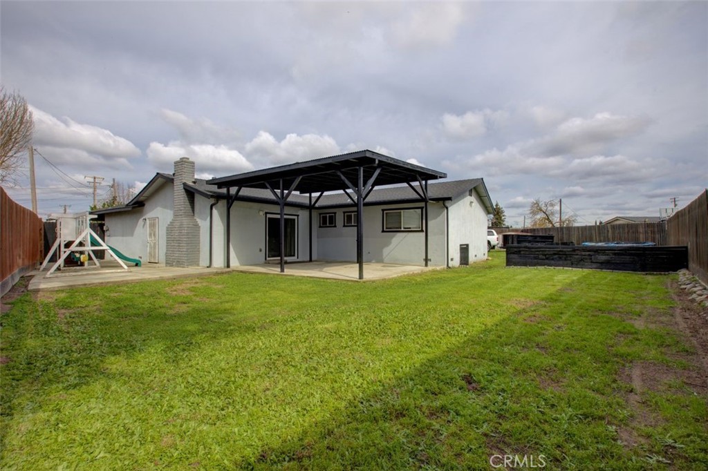 9906 Jennifer Ct, Delhi, CA 95315