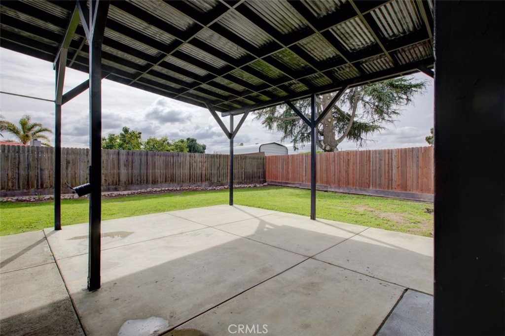 9906 Jennifer Ct, Delhi, CA 95315