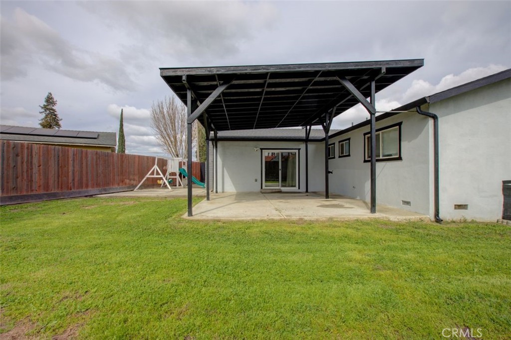 9906 Jennifer Ct, Delhi, CA 95315