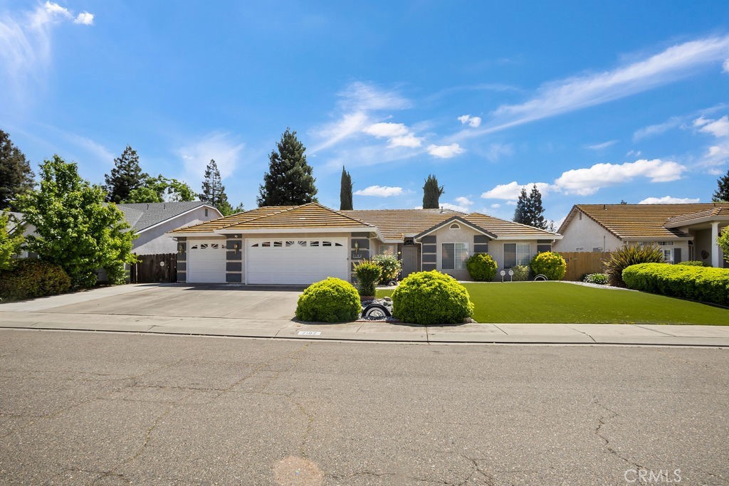 2182 Spanish Bay Ct, Merced, CA 95340