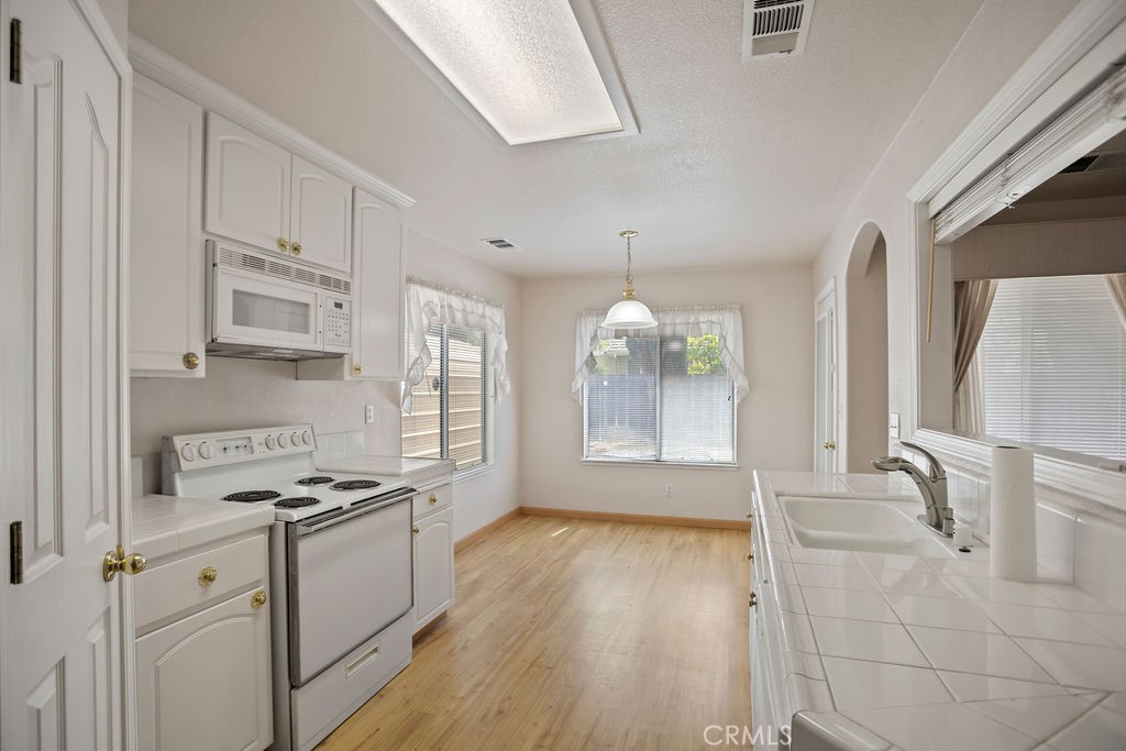 2182 Spanish Bay Ct, Merced, CA 95340