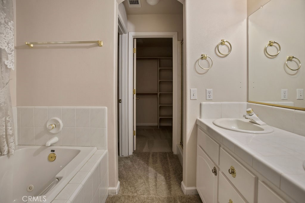 2182 Spanish Bay Ct, Merced, CA 95340