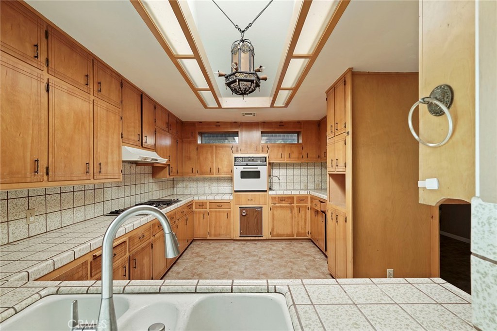 2194 Yosemite, Merced, CA 95341