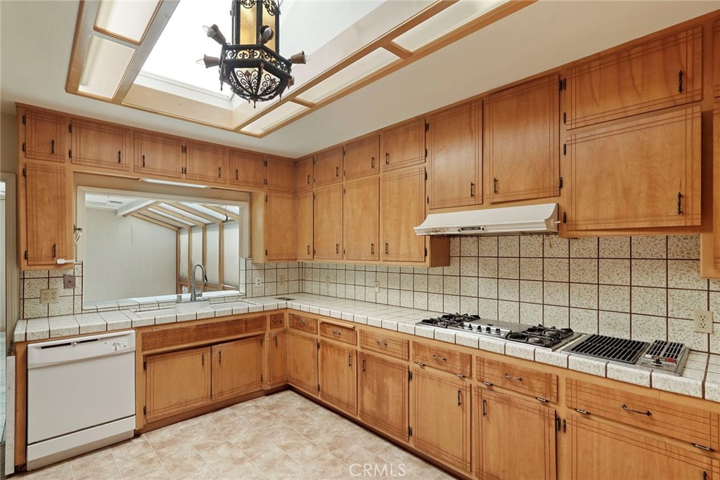 2194 Yosemite, Merced, CA 95341