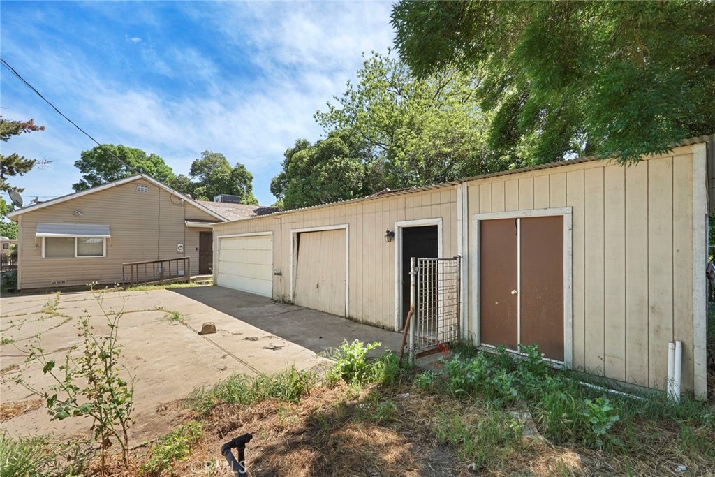 2194 Yosemite, Merced, CA 95341