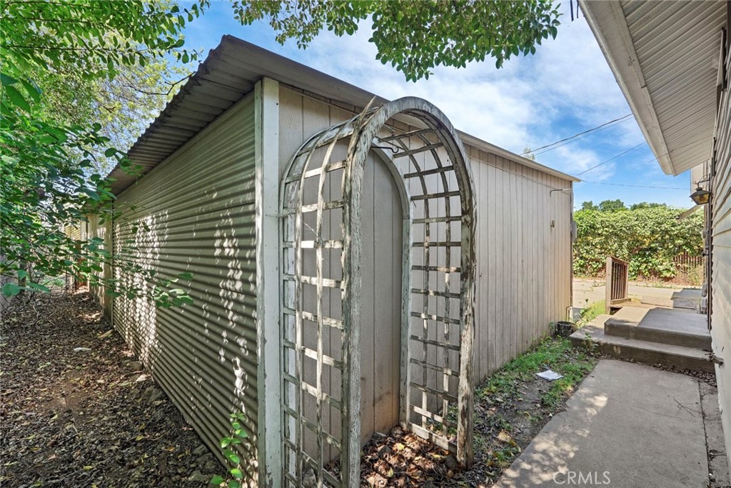 2194 Yosemite, Merced, CA 95341