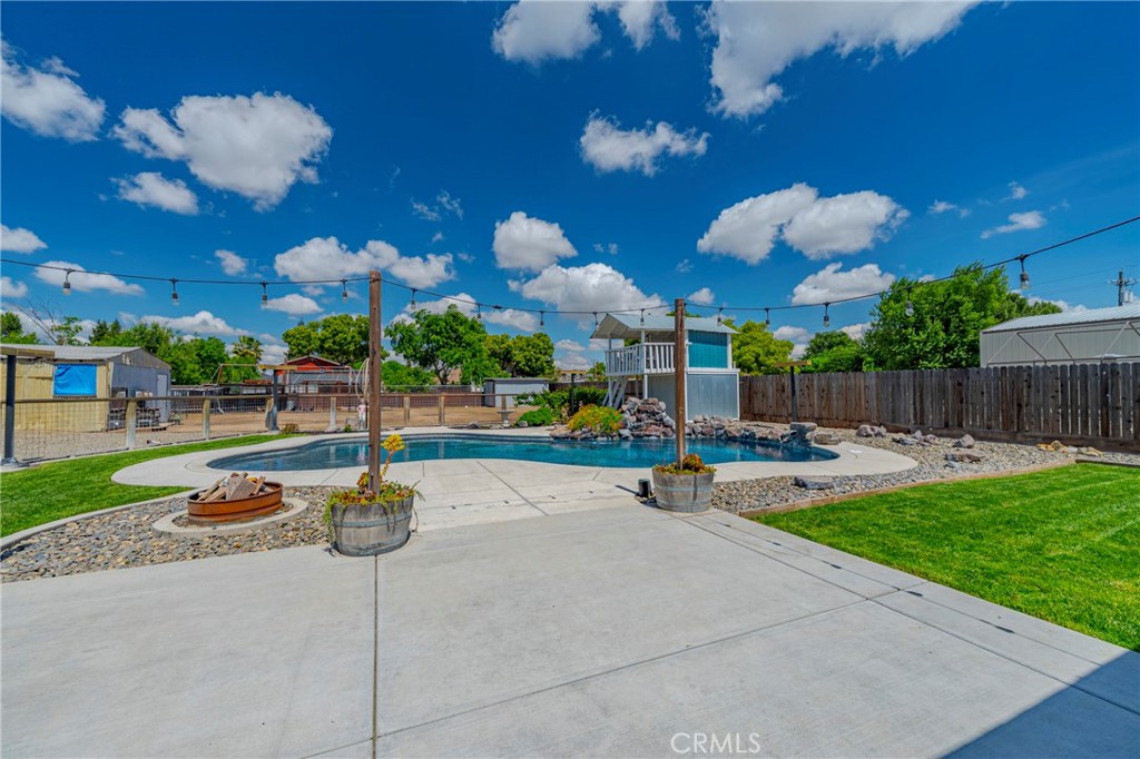 5444 Fleming Rd, Atwater, CA 95301