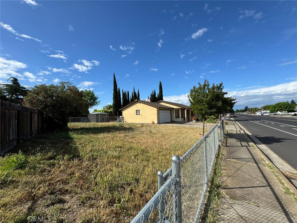 1461 E D, Oakdale, CA 95361