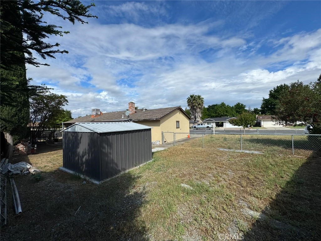 1461 E D, Oakdale, CA 95361