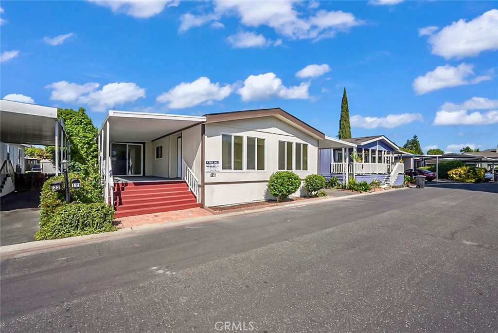 121 Ketch Ln, Modesto, CA 95356