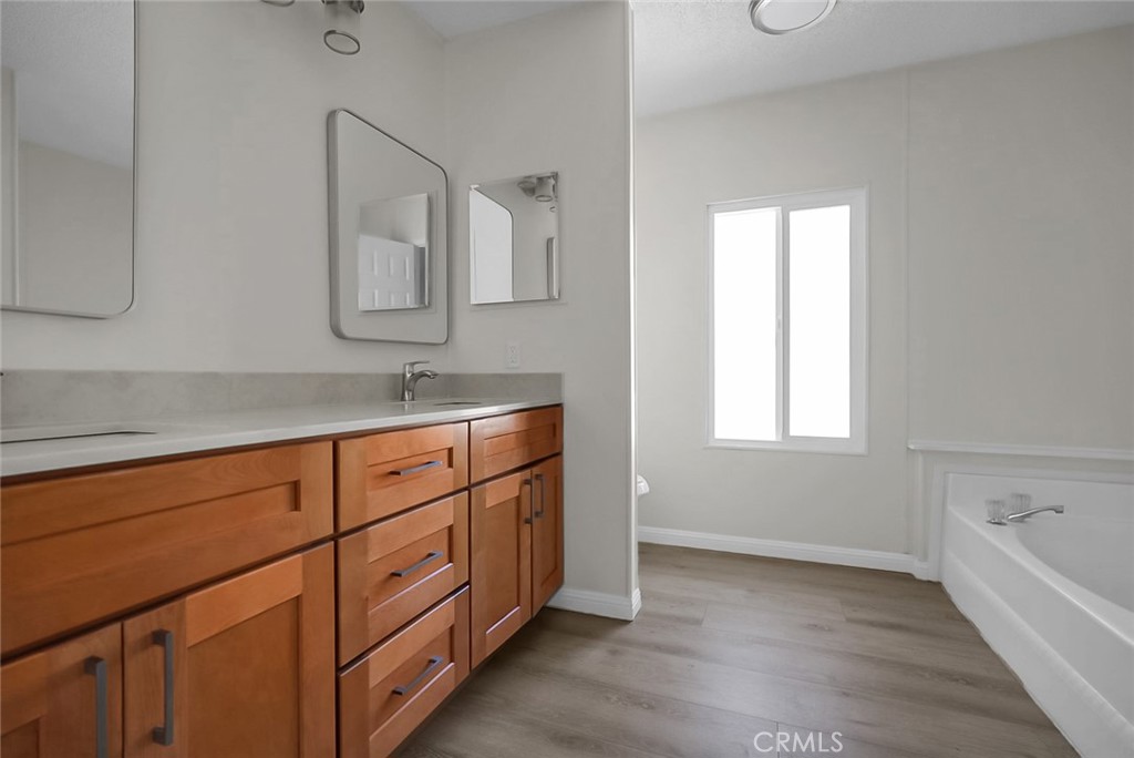 121 Ketch Ln, Modesto, CA 95356