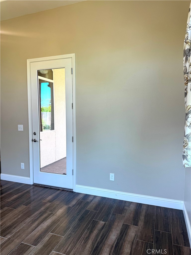 16004 W Ashli Ave, Kerman, CA 93630