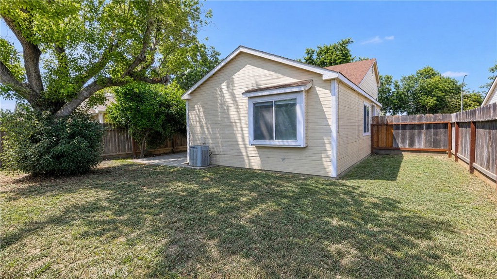 1772 Heritage, Merced, CA 95341