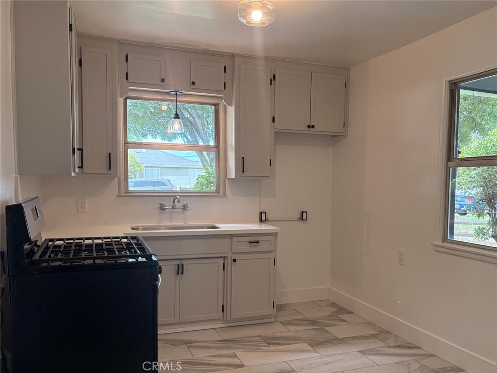 2408 Lilac Ct, Ceres, CA 95307