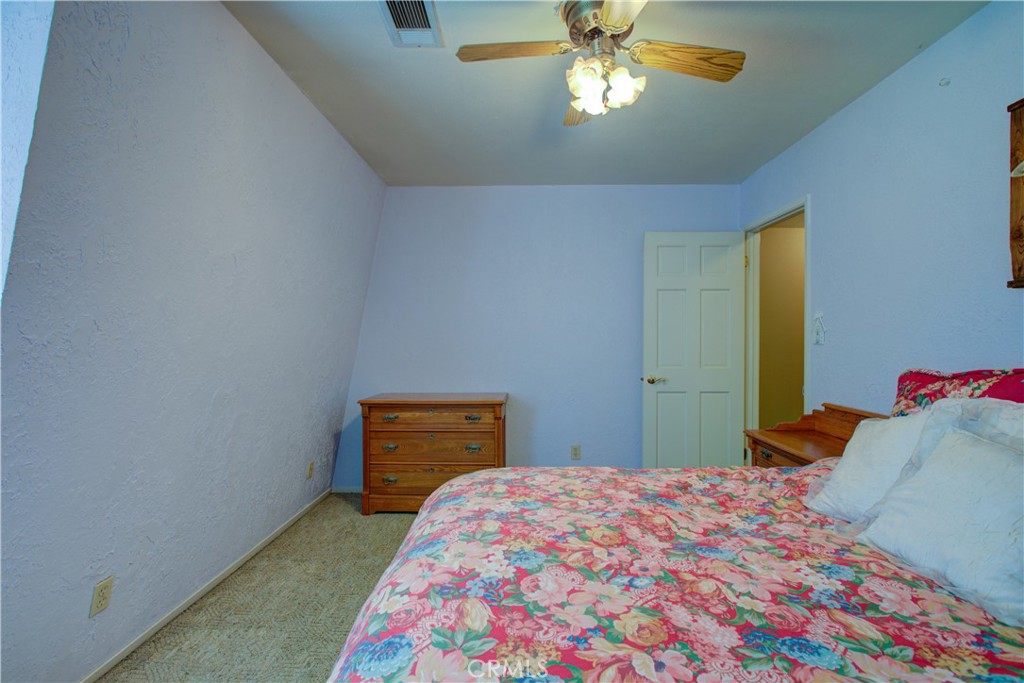 15686 Cozzi Ave, Dos Palos, CA 93620