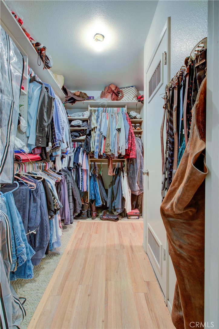 15686 Cozzi Ave, Dos Palos, CA 93620