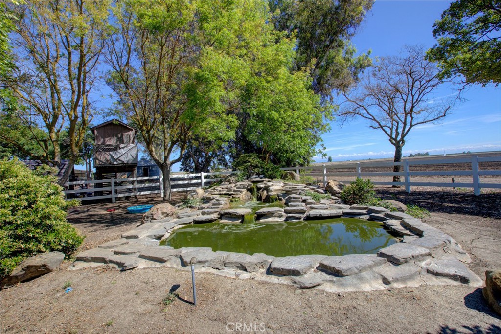 15686 Cozzi Ave, Dos Palos, CA 93620