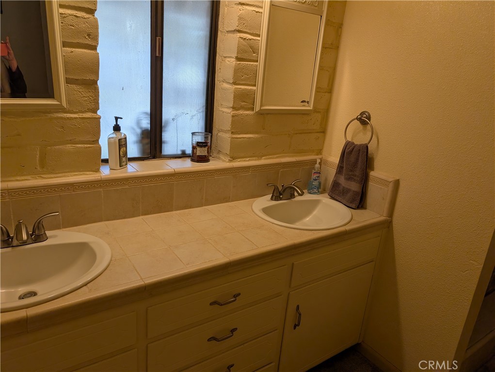 4240 Los Olivos Rd, Merced, CA 95340