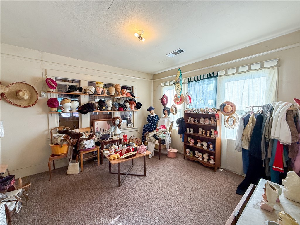 2125 Yosemite Pkwy, Merced, CA 95340