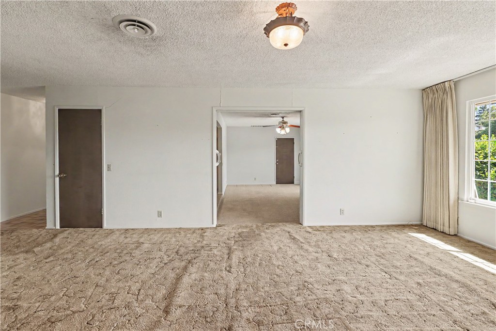 3058 El Capitan, Merced, CA 95340