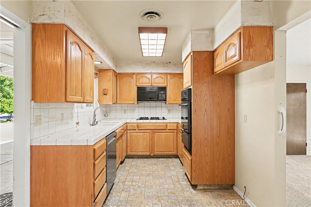 3058 El Capitan, Merced, CA 95340