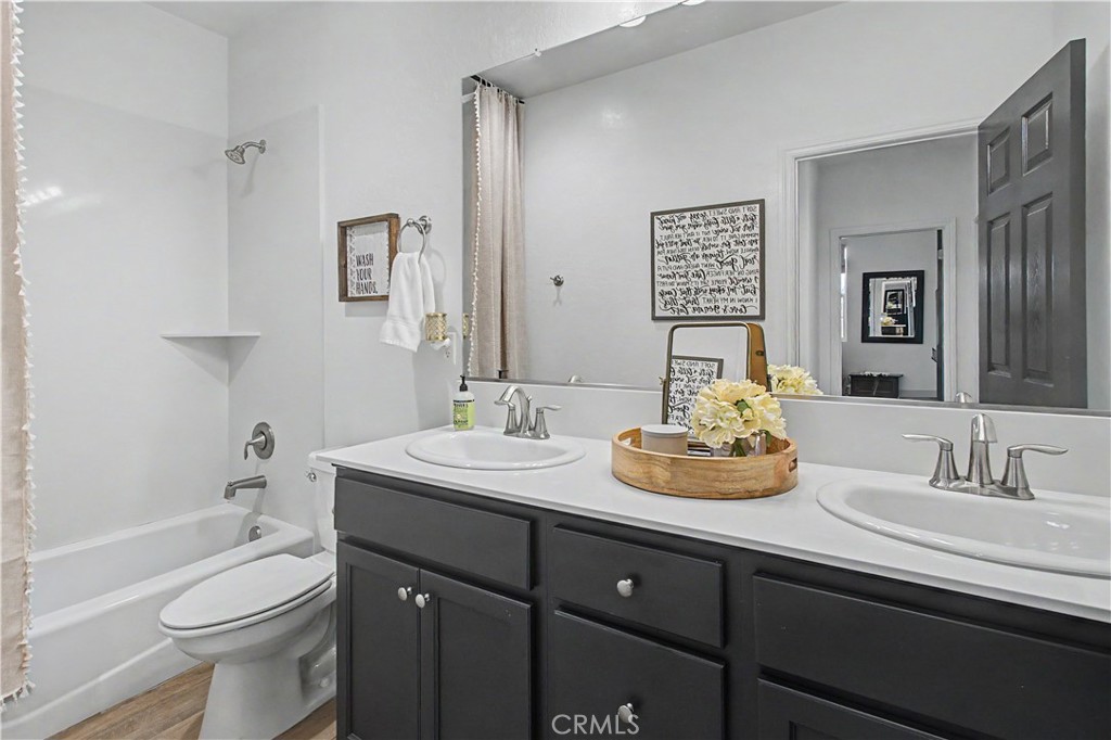 13195 Ridgewood, Chowchilla, CA 93610