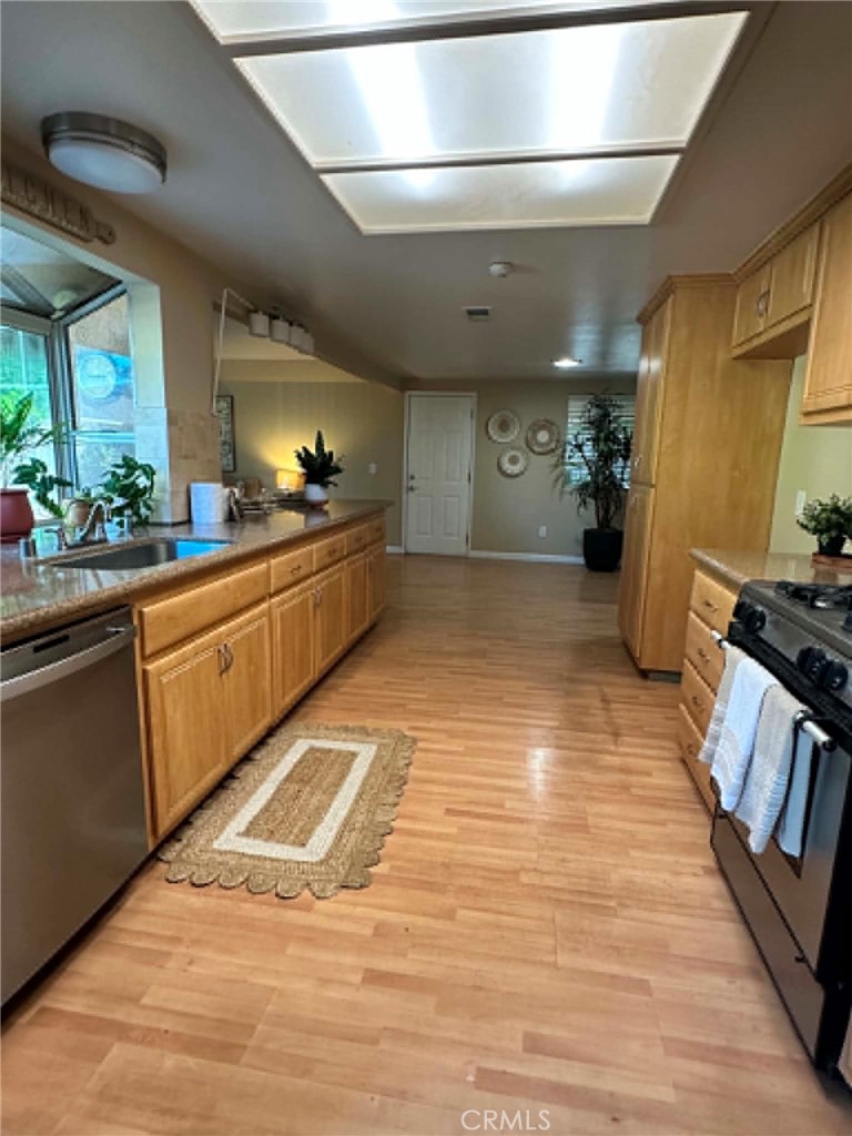 823 Rensselaer Dr, Merced, CA 95348