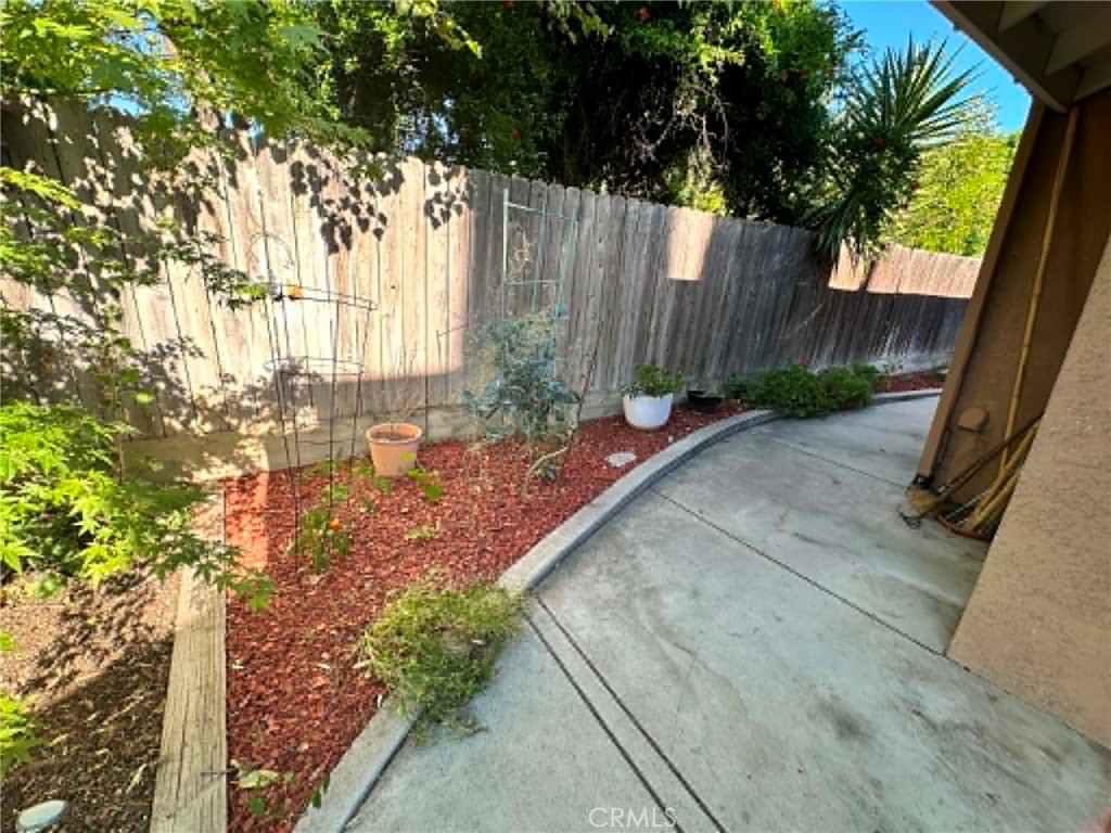 823 Rensselaer Dr, Merced, CA 95348