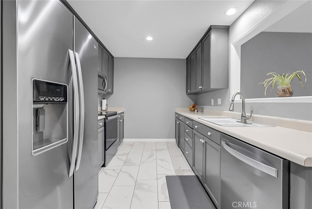 3716 Georgeann, Ceres, CA 95307