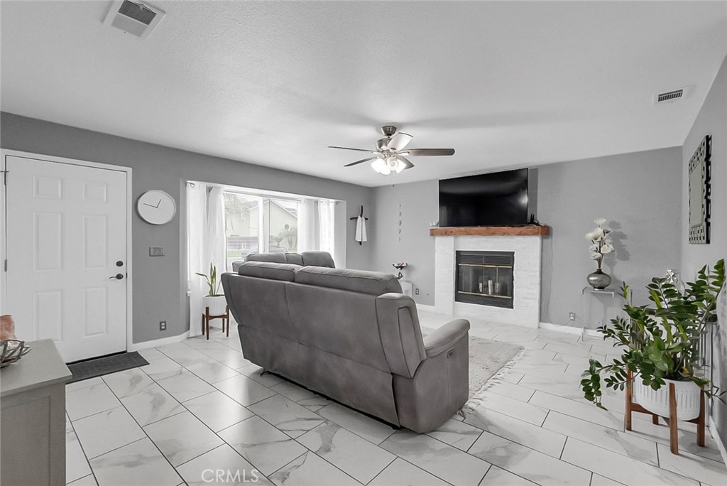 3716 Georgeann, Ceres, CA 95307