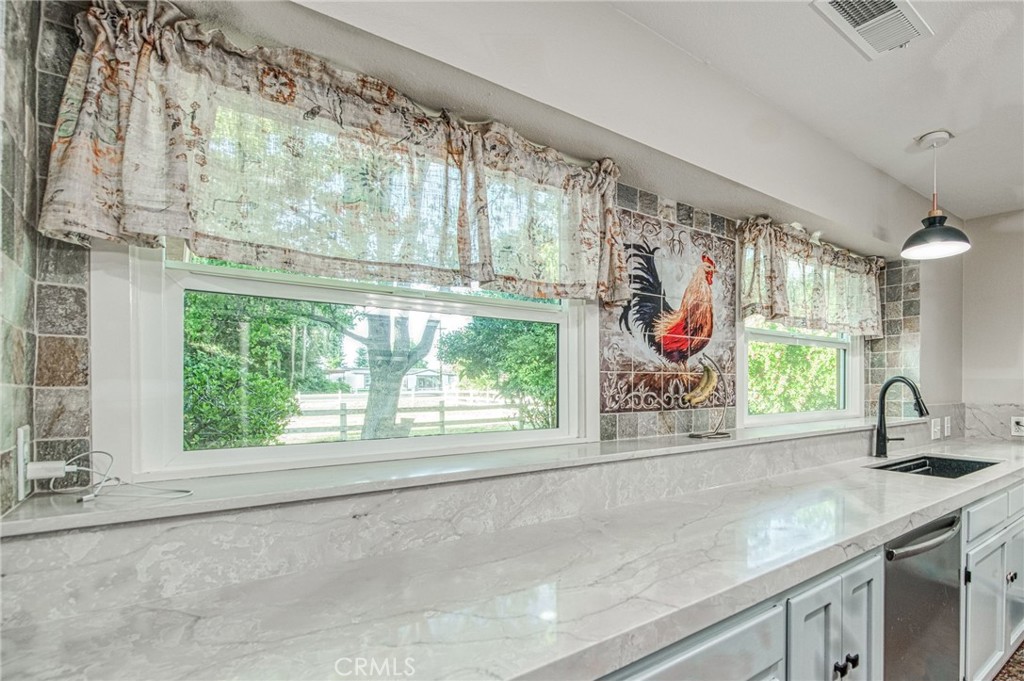 3389 E Olive, Merced, CA 95340