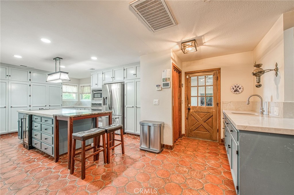 3389 E Olive, Merced, CA 95340