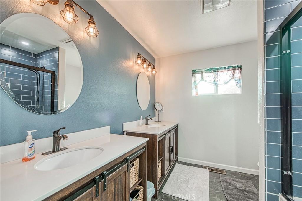 3389 E Olive, Merced, CA 95340
