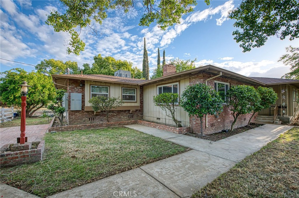 3389 E Olive, Merced, CA 95340