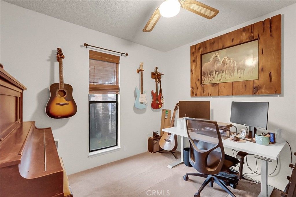 1213 E A, Oakdale, CA 95361