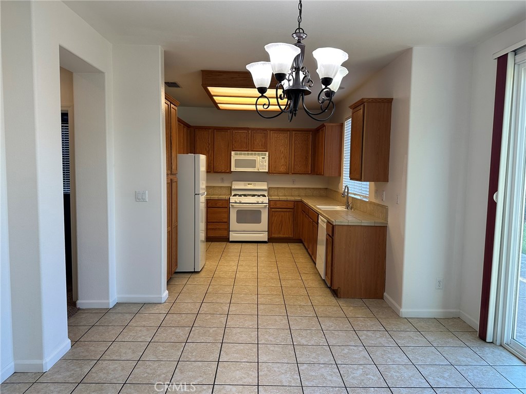 2341 Mariner Way, Merced, CA 95340