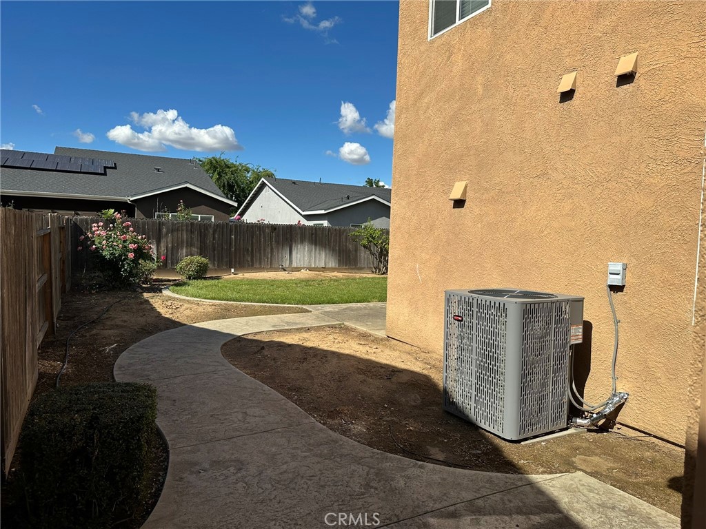 2341 Mariner Way, Merced, CA 95340