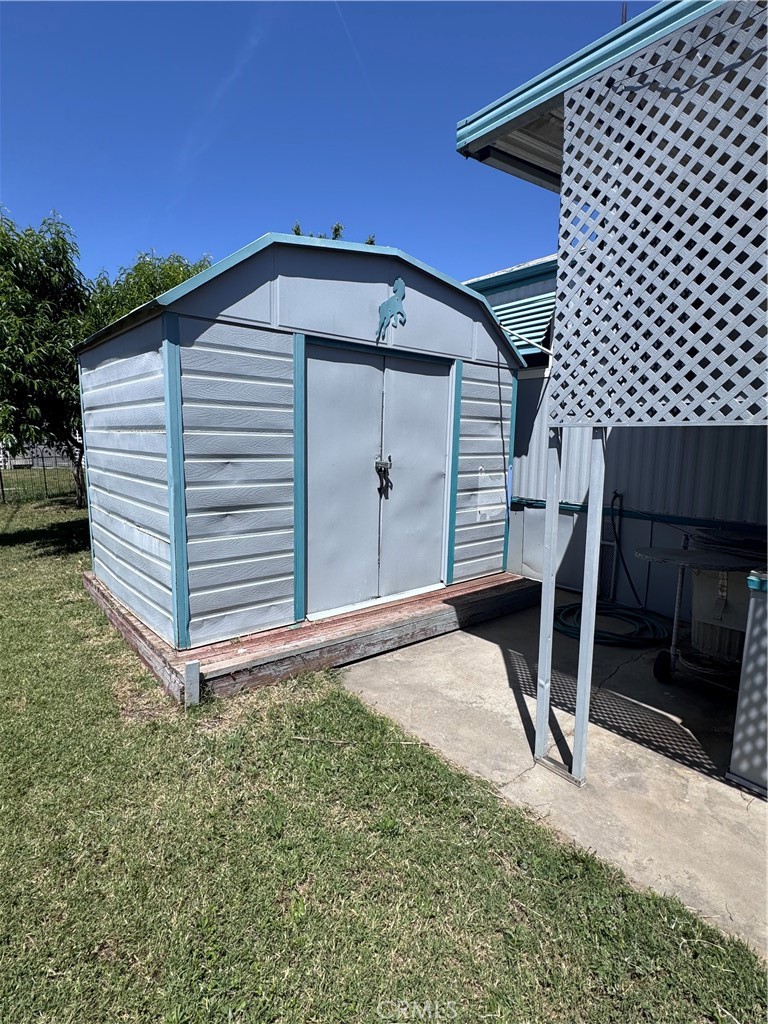 122 Granada Ct, Atwater, CA 95301