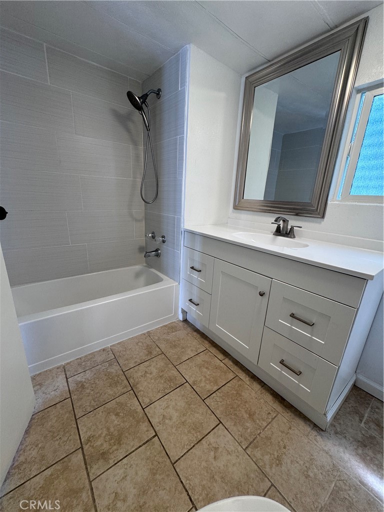 122 Granada Ct, Atwater, CA 95301