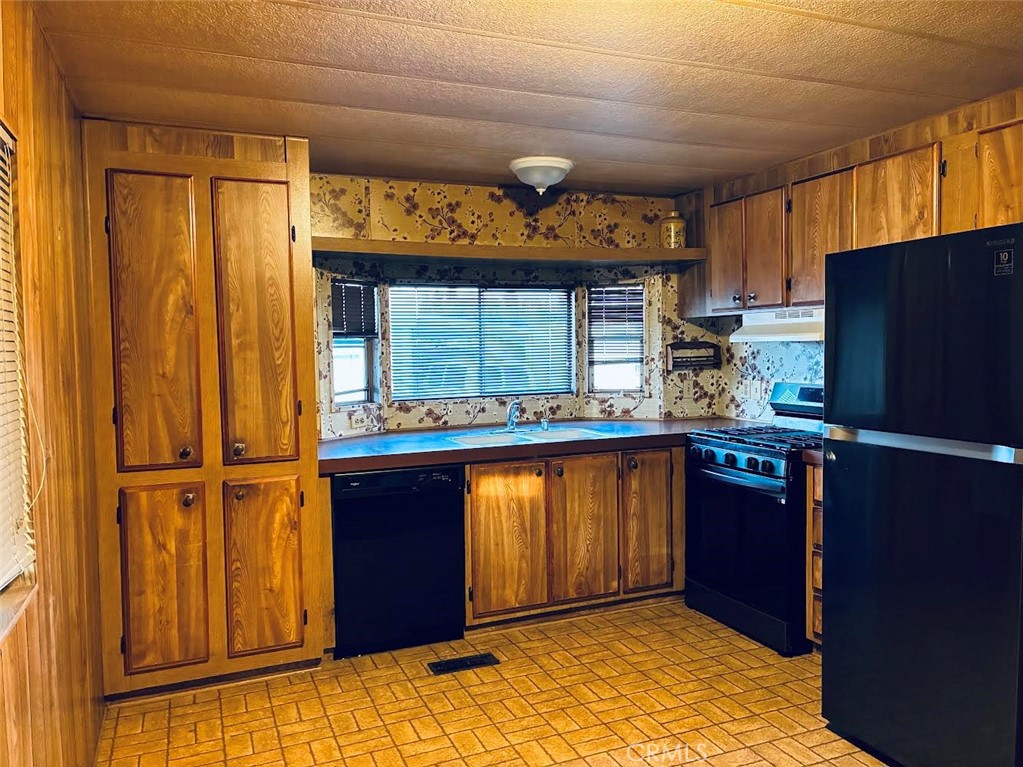 136 Seville Ct, Atwater, CA 95301