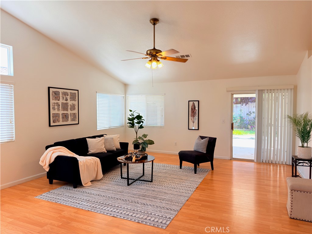 1986 Woodhaven Ct, Merced, CA 95340