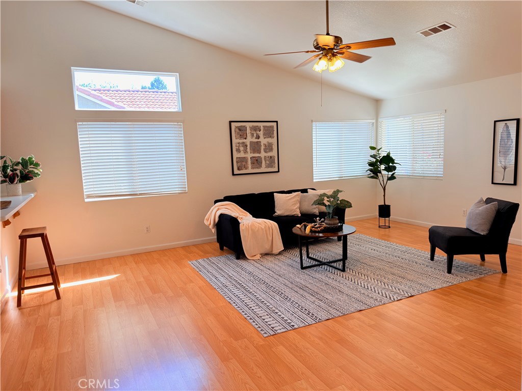 1986 Woodhaven Ct, Merced, CA 95340