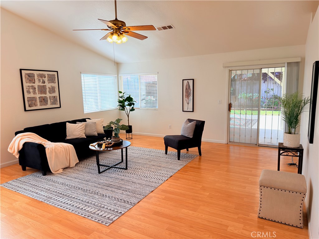 1986 Woodhaven Ct, Merced, CA 95340