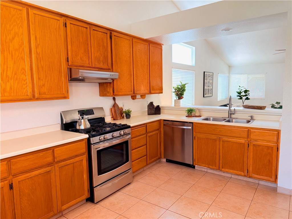 1986 Woodhaven Ct, Merced, CA 95340