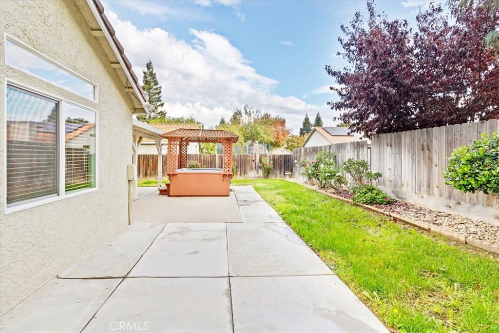 1986 Woodhaven Ct, Merced, CA 95340